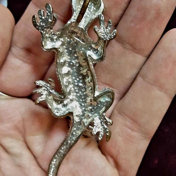 Vintage Salamander Pendant - Picture 3 of 3